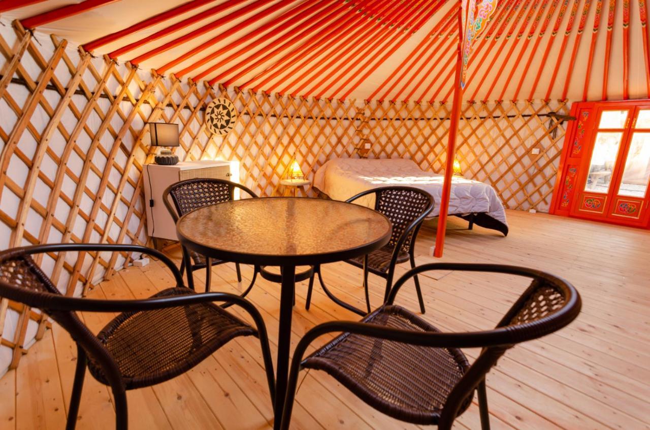 Camping El Roble Valderrobres Exterior foto